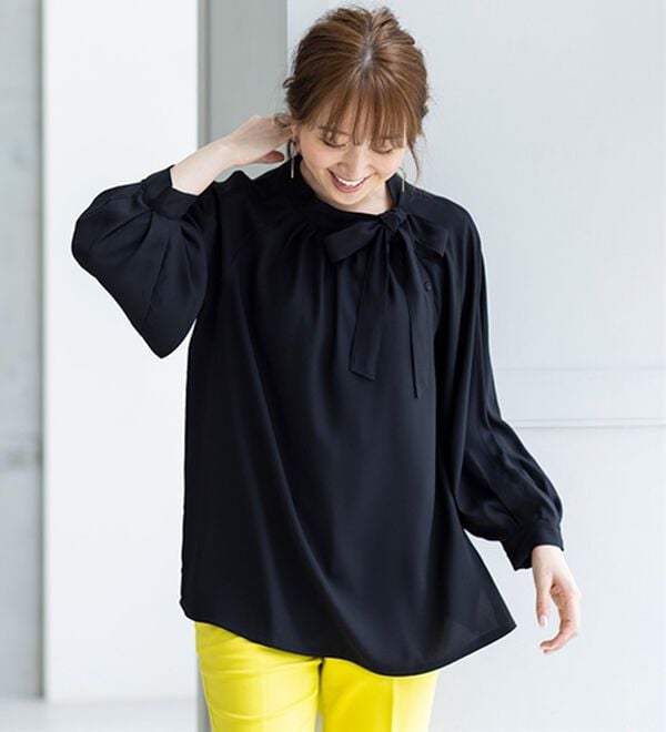 BELLUNA（ベルーナ）の「私を輝かせる！衿リボンゆったりブラウス（ブラウス）」｜詳細画像