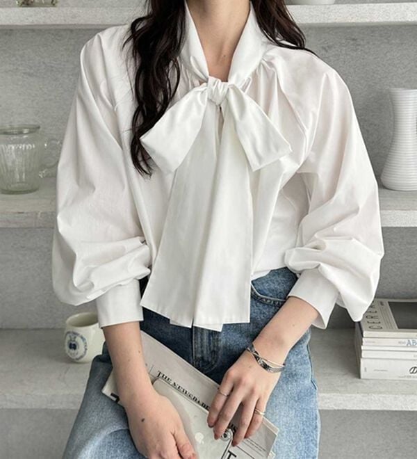 GeeRA（ジーラ）の「ボリュームボウタイブラウス（ブラウス）」｜詳細画像