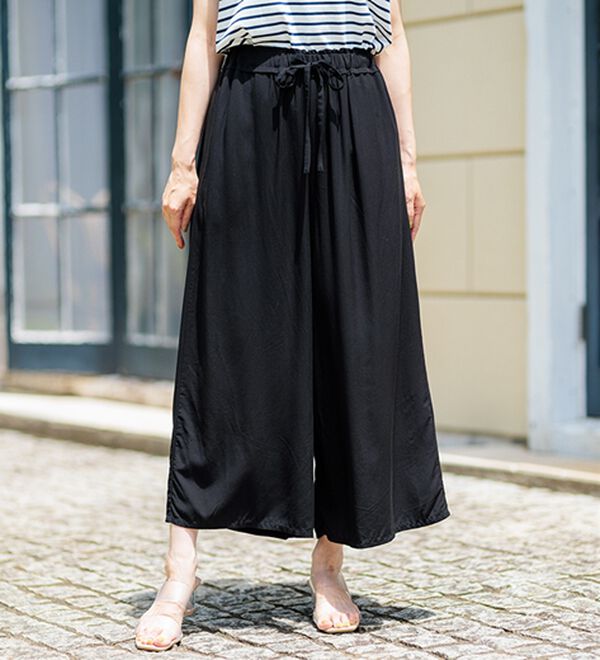 BELLUNA（ベルーナ）の「【接触冷感】レーヨン素材プリントワイドパンツ（ワイドパンツ・ガウチョ）」｜黒無地