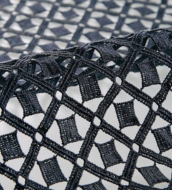 BELLUNA（ベルーナ）の「上品レースジャケットワンピースアンサンブル（ワンピースセットスーツ）」｜詳細画像