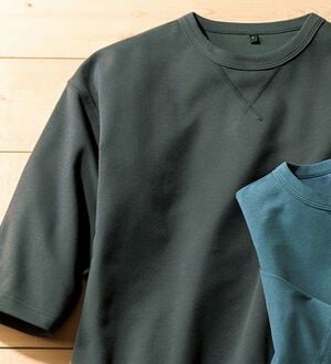 「＜シンプル＆プラス＞長く着られるライトトレーナー（メンズＴシャツ）」｜チャコール
