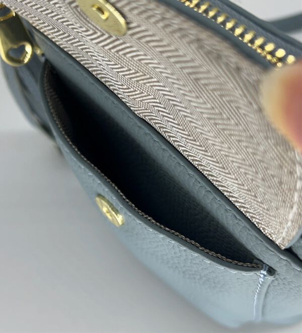 BELLUNA（ベルーナ）の「牛革多収納ミニショルダー（ショルダーバッグ）」｜詳細画像