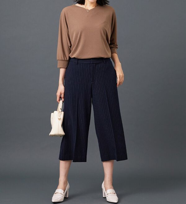 BELLUNA（ベルーナ）の「サマ見え（スーパーウォーム）ウール調センタープレスクロップドパンツ（クロップドパンツ）」｜詳細画像