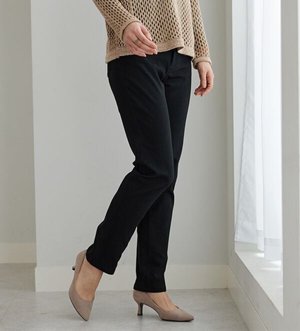 BELLUNA（ベルーナ）の「静電防止！蓄熱綿サテンストレッチカラーパンツ（フルレングスパンツ）」｜詳細画像