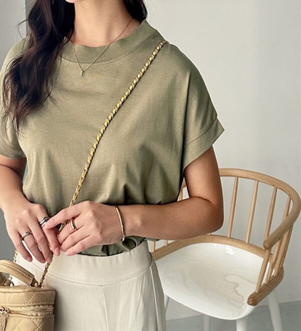 GeeRA（ジーラ）の「綿１００％フレンチスリーブチュニックＴシャツ（カットソー）」｜詳細画像