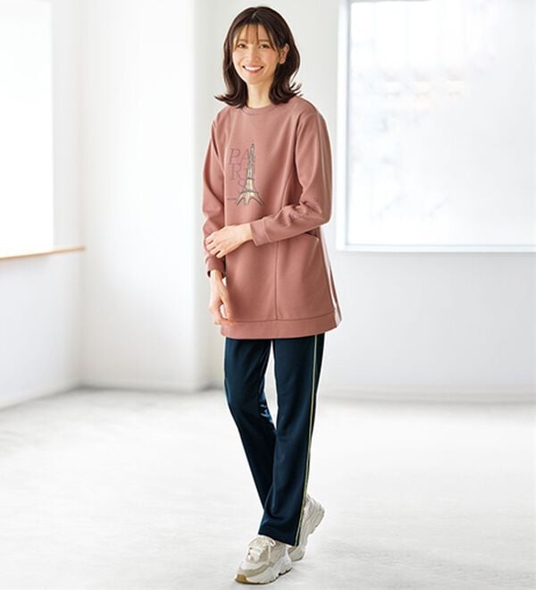 BELLUNA（ベルーナ）の「＜ＥＬＬＥ　Ａｃｔｉｖｅ＞かのこロゴプリントチュニック（チュニック）」｜詳細画像