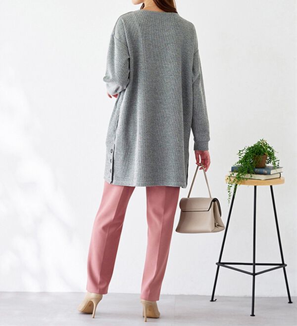 BELLUNA（ベルーナ）の「ニット見え素材裾ボタンチュニックワンピース（チュニック）」｜詳細画像