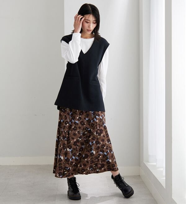 BELLUNA（ベルーナ）の「静電気防止インナー付Ｖネックベストアンサンブル（アンサンブル）」｜詳細画像