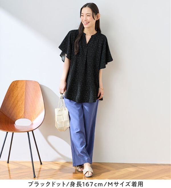 Viola e Viola（ヴィオラ エ ヴィオラ）の「【接触冷感】さらっと涼感フレアスリーブブラウス（ブラウス）」｜詳細画像