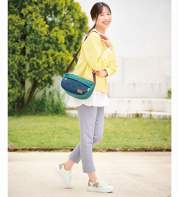 BELLUNA（ベルーナ）の「＜ＭＯＺ＞厚底軽量スニーカー（スニーカー）」｜詳細画像