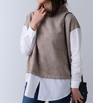 BELLUNA（ベルーナ）の「スエード素材異素材切替パーカー（パーカー）」｜モカ