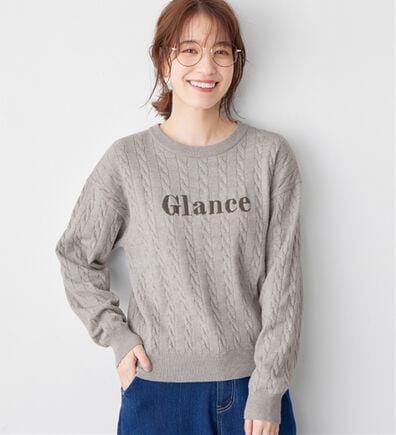 Viola e Viola（ヴィオラ エ ヴィオラ）の「洗えるもちもちロゴ刺しゅうケーブルニット（ニット・セーター）」