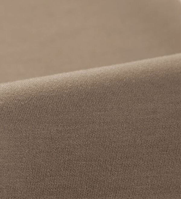 BELLUNA（ベルーナ）の「フード付き異素材切替細見えプルオーバー（カットソー）」｜詳細画像