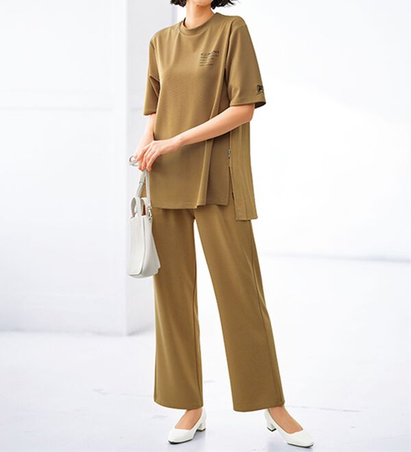 BELLUNA（ベルーナ）の「＜ＦＩＬＡ＞サラッと快適！バックプリーツセットアップ（セットアップ）」｜詳細画像