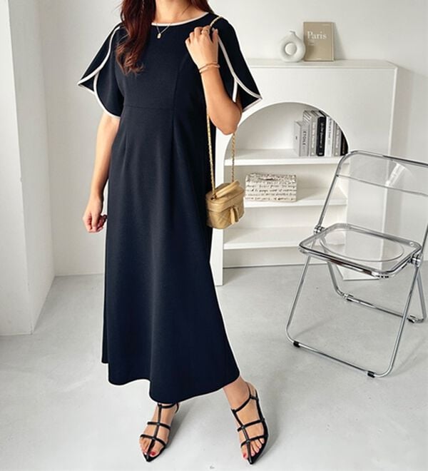 GeeRA（ジーラ）の「スリット入りフレアースリーブワンピース（その他ワンピース）」｜詳細画像