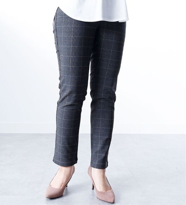 BELLUNA（ベルーナ）の「美脚ストレッチ裏起毛パンツ（フルレングスパンツ）」｜グレー系チェック