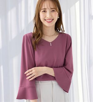 alotta（アロッタ）の「パール調ボタンフレアー袖ブラウスＴシャツ（ブラウス）」｜ダークベリー