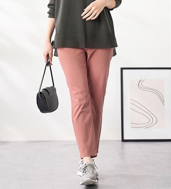 BELLUNA（ベルーナ）の「【再入荷】美ストレッチ素材アンクル丈レギンスパンツ（クロップドパンツ）」｜コーラル