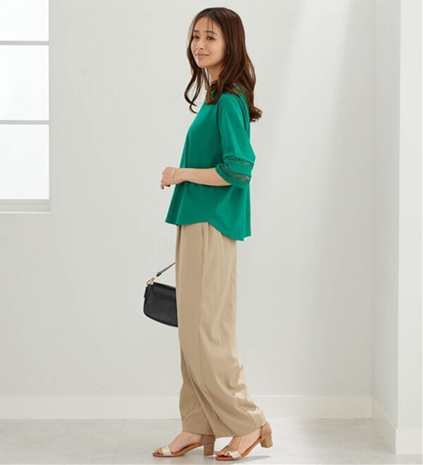 BELLUNA（ベルーナ）の「衿＆袖ハシゴレース使いプルオーバー（カットソー）」｜詳細画像