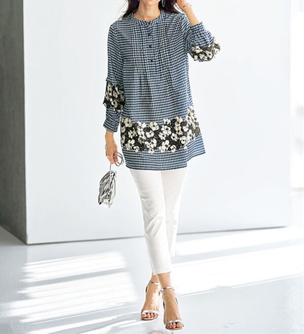 BELLUNA（ベルーナ）の「花柄プリント袖タック使いチュニック（チュニック）」｜詳細画像