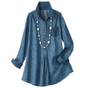 BELLUNA（ベルーナ）の「英字プリントデニムシャツチュニック（シャツ）」｜詳細画像