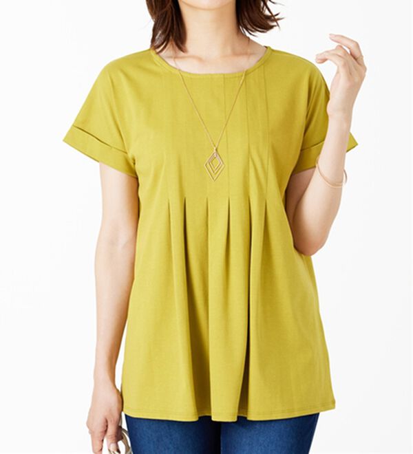 BELLUNA（ベルーナ）の「汗ジミ対策！タックデザインチュニック（チュニック）」｜詳細画像