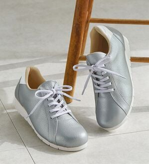 ルフラン（ルフラン）の「＜ラシーナコンフォート＞外反母趾対応４Ｅレザースニーカー（スニーカー）」｜シルバー