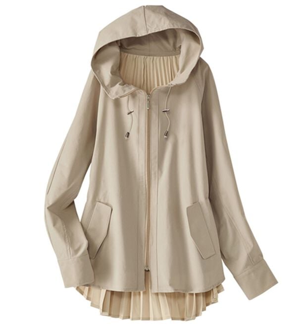 BELLUNA（ベルーナ）の「バックプリーツデザインブルゾン（ブルゾン）」｜ベージュ