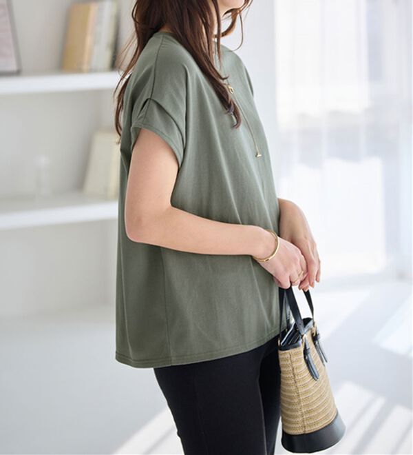 Viola e Viola（ヴィオラ エ ヴィオラ）の「脱普通！すっきり見え大人の上品Ｔシャツ（Tシャツ）」｜詳細画像