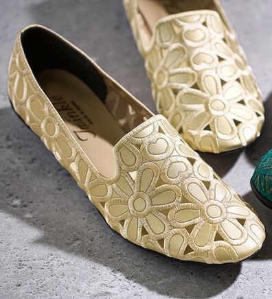 ルフラン（ルフラン）の「フワラーカッティングオペラシューズ（フラットシューズ）」