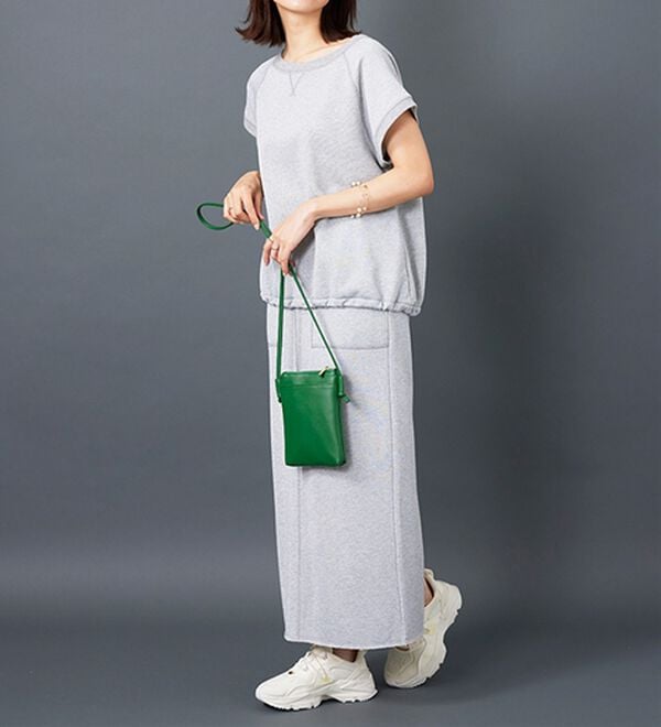 BELLUNA（ベルーナ）の「ラメ入り裏毛素材スカート（ロングスカート）」｜詳細画像