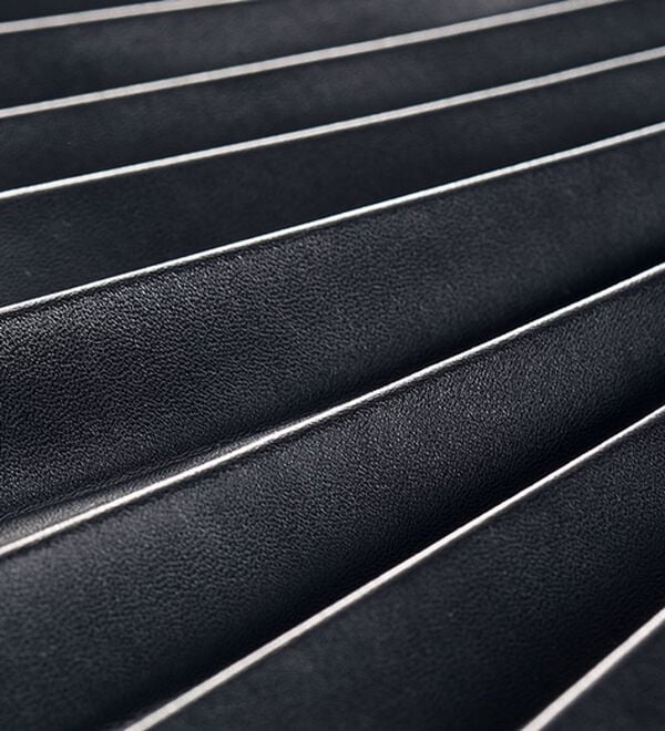 BELLUNA（ベルーナ）の「レザーライクプリーツスカート（ロングスカート）」｜詳細画像