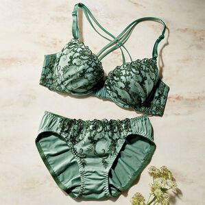 YU'NOW（ユナウ）の「プチプラブラ＆ショーツセット（ブラジャー＆ショーツセット）」｜カーキ系バッククロスレース