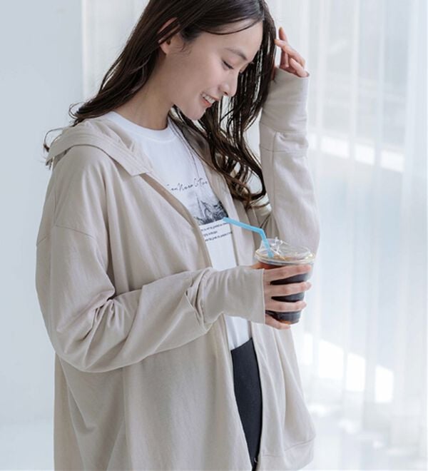 BELLUNA（ベルーナ）の「【接触冷感】絶対に焼けたくない！後プリーツＵＶパーカー（パーカー）」｜詳細画像