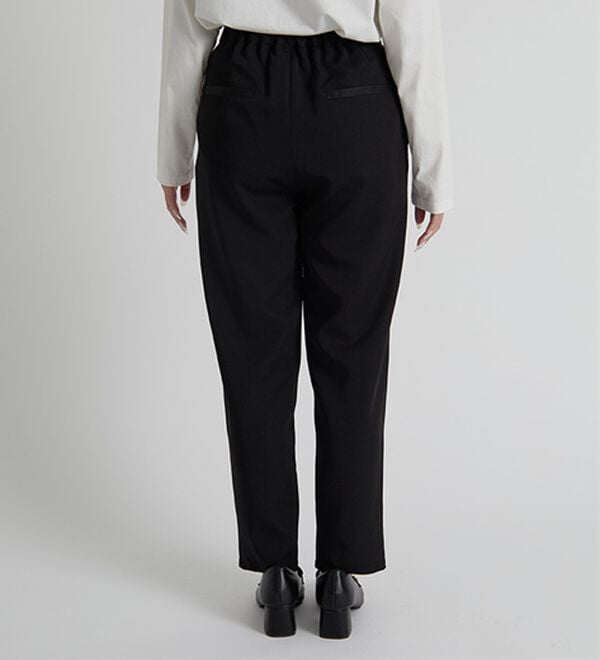 BELLUNA（ベルーナ）の「【低身長さん向け】美脚見えスリットテーパードパンツ（テーパードパンツ）」｜詳細画像