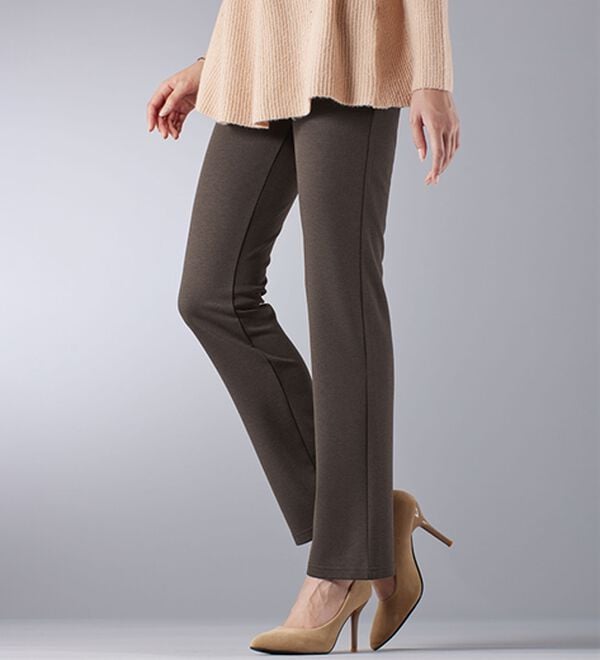 BELLUNA（ベルーナ）の「【選べる股下】ジャストフィットらくらくパンツ（フルレングスパンツ）」｜ブラウン