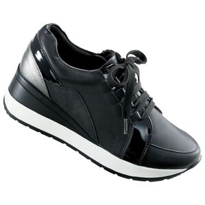 BELLUNA（ベルーナ）の「切替デザインスタイルアップスニーカー（スニーカー）」｜黒