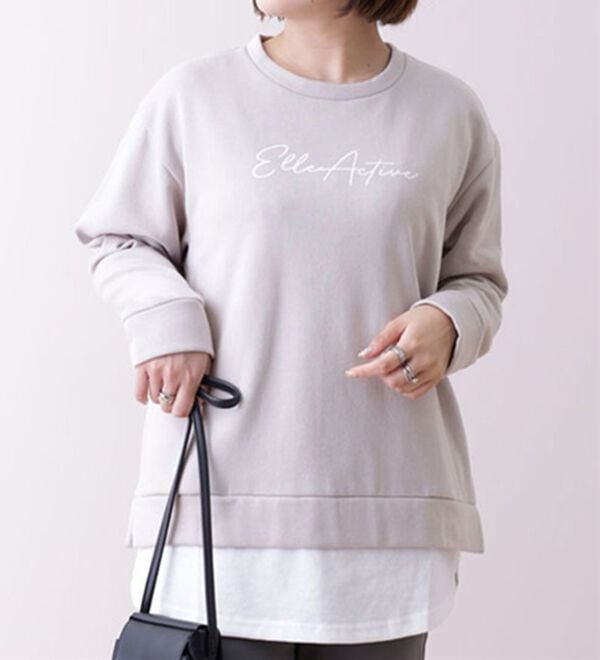 BELLUNA（ベルーナ）の「＜ＥＬＬＥ Ａｃｔｉｖｅ＞ロゴプリント重ね着風チュニック（チュニック）」｜グレージュ
