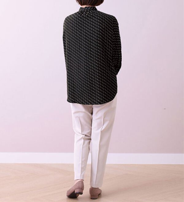 BELLUNA（ベルーナ）の「ボウタイデザインプリントブラウス（ブラウス）」｜詳細画像