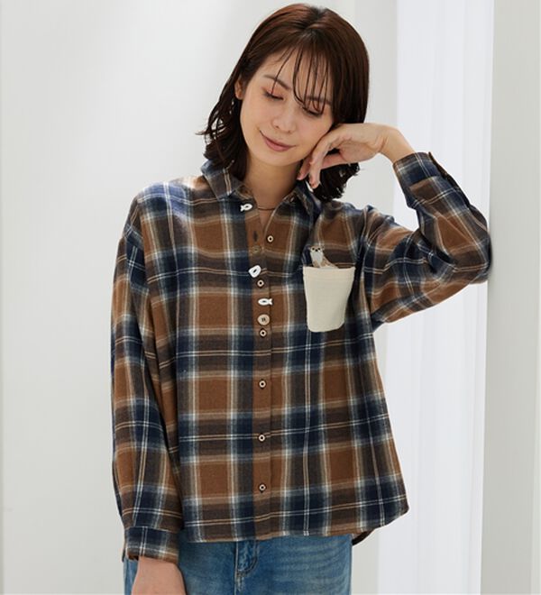 BELLUNA（ベルーナ）の「アニマル刺しゅう多ボタンデザインブラウス（ブラウス）」｜詳細画像