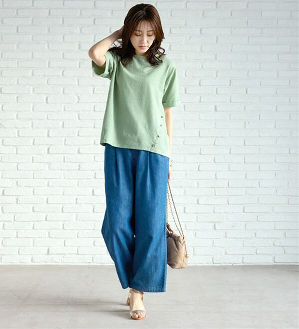 BELLUNA（ベルーナ）の「サッカー素材裾ボタンプルオーバー（カットソー）」｜詳細画像