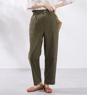 Viola e Viola（ヴィオラ エ ヴィオラ）の「綿混ストレッチウエストデザインシェフパンツ（フルレングスパンツ）」｜カーキ