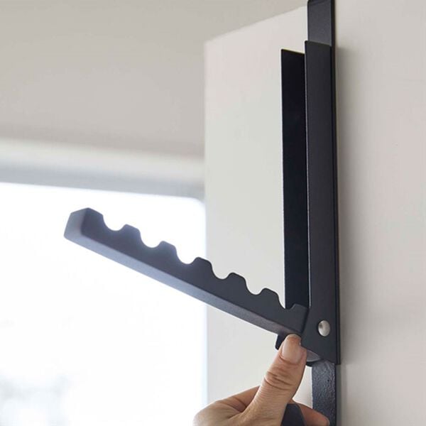 iellio（イエリオ）の「タワー　使わない時は収納できるドアハンガー　＜ｔｏｗｅｒ　山崎実業＞（リビング用品）」｜詳細画像