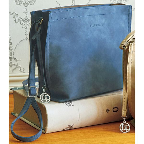 BELLUNA（ベルーナ）の「＜エル　プラネット＞軽量仕分けがしやすいショルダー（ショルダーバッグ）」｜ネイビー