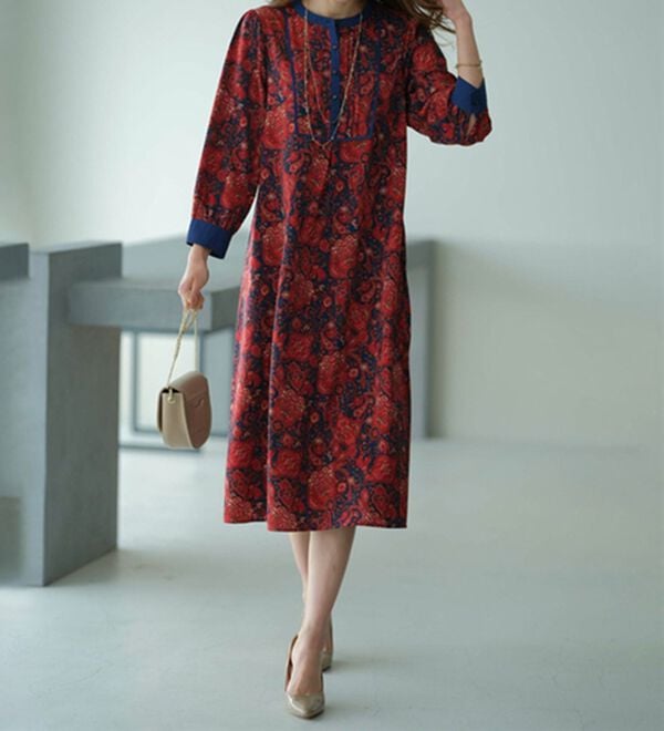 BELLUNA（ベルーナ）の「ビンテージ柄ピンタック使いワンピース（その他ワンピース）」｜詳細画像