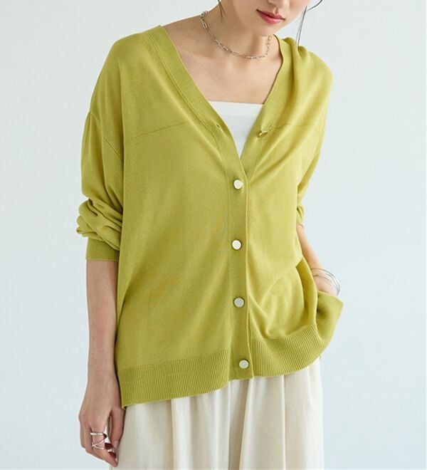 BELLUNA（ベルーナ）の「【快適Ｌａｂ．】シャリ冷！洗える多機能ニットカーディガン（ニットカーディガン）」｜ライムイエロー