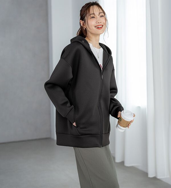 BELLUNA（ベルーナ）の「肩が疲れにくい！マシュマロ感覚ジップフーディー（ブルゾン）」｜詳細画像