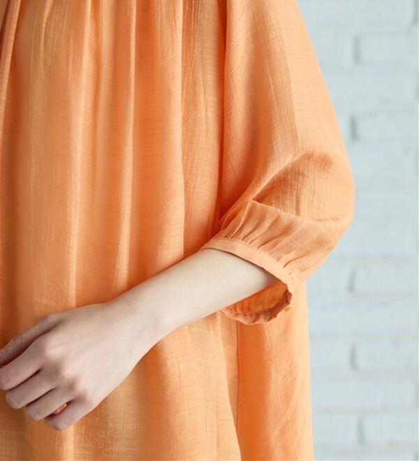 BELLUNA（ベルーナ）の「スラブ素材ギャザーデザインブラウス（ブラウス）」｜詳細画像