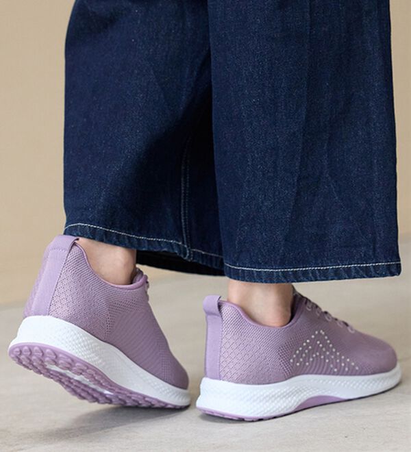 BELLUNA（ベルーナ）の「手を使わずに履けるニットスニーカー（スニーカー）」｜詳細画像