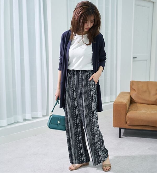 BELLUNA（ベルーナ）の「楊柳サラサラ素材プリントイージーパンツ（フルレングスパンツ）」｜詳細画像